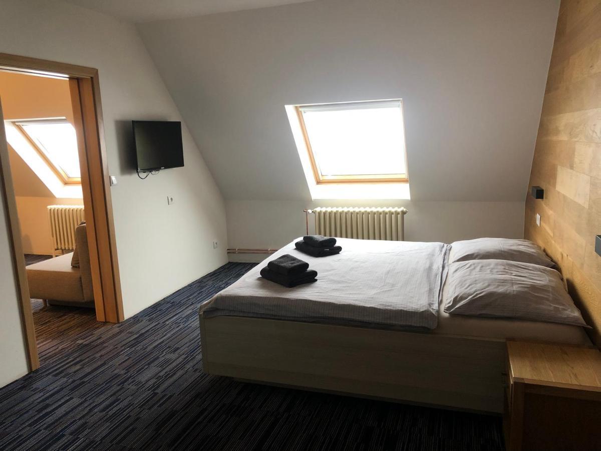 Hotel Zaly Apartmany 베네츠코 외부 사진