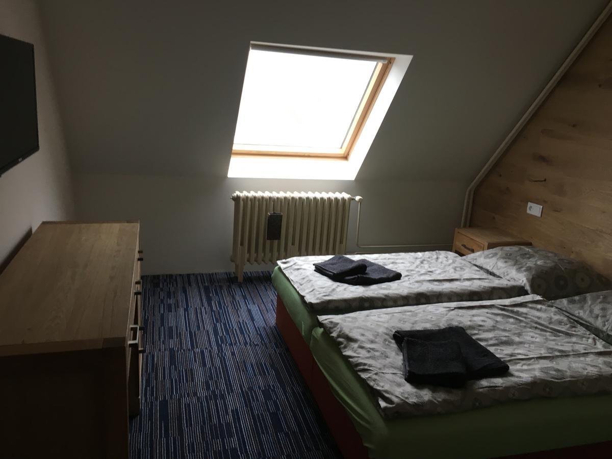 Hotel Zaly Apartmany 베네츠코 외부 사진