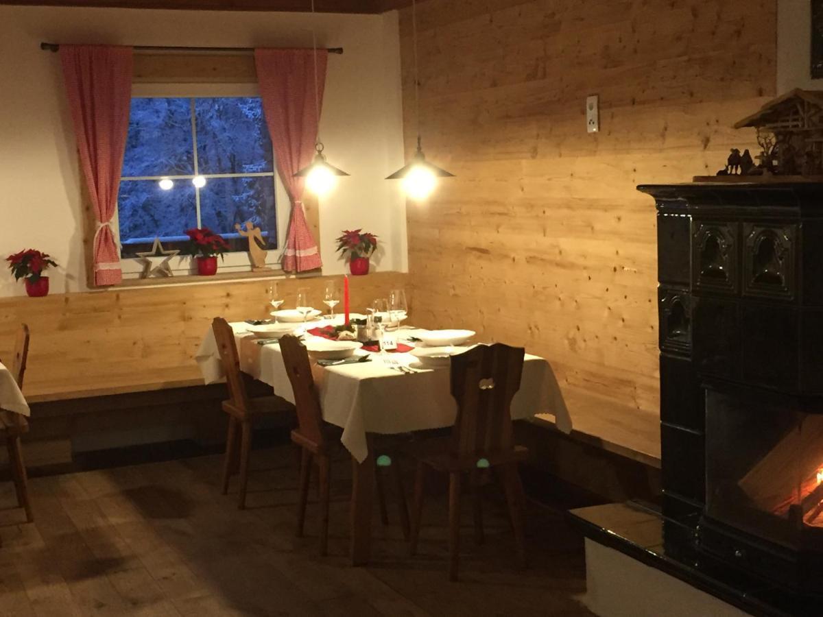 Hotel Zaly Apartmany 베네츠코 외부 사진